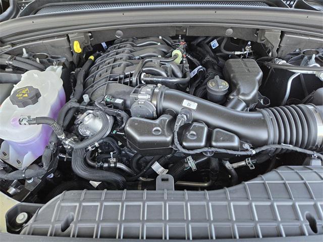 new 2025 Jeep Grand Cherokee car, priced at $40,381