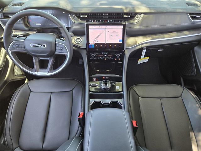 new 2025 Jeep Grand Cherokee car, priced at $40,381