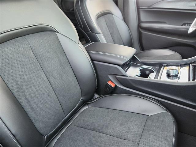 new 2025 Jeep Grand Cherokee car, priced at $42,383