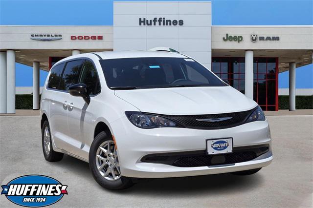 new 2025 Chrysler Voyager car, priced at $40,113