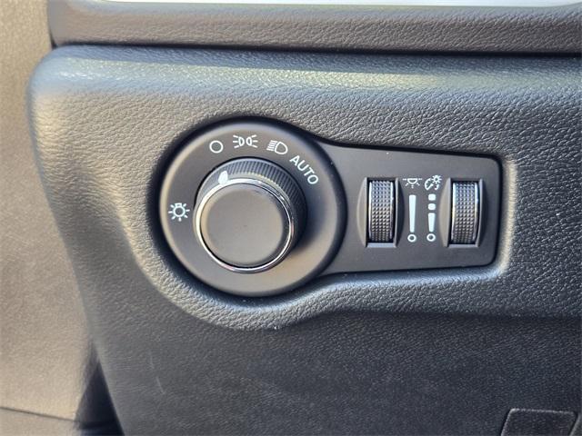 new 2025 Chrysler Voyager car, priced at $40,113