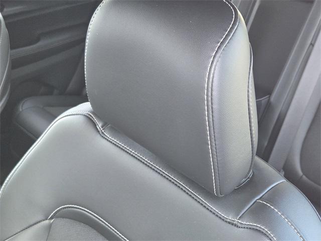 new 2025 Jeep Grand Cherokee car, priced at $38,085