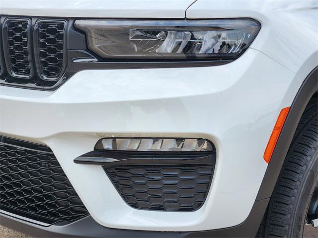 new 2025 Jeep Grand Cherokee car, priced at $43,875