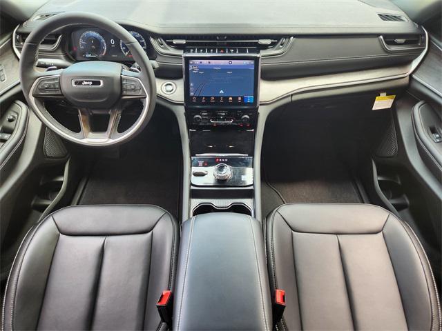 new 2025 Jeep Grand Cherokee car, priced at $43,875