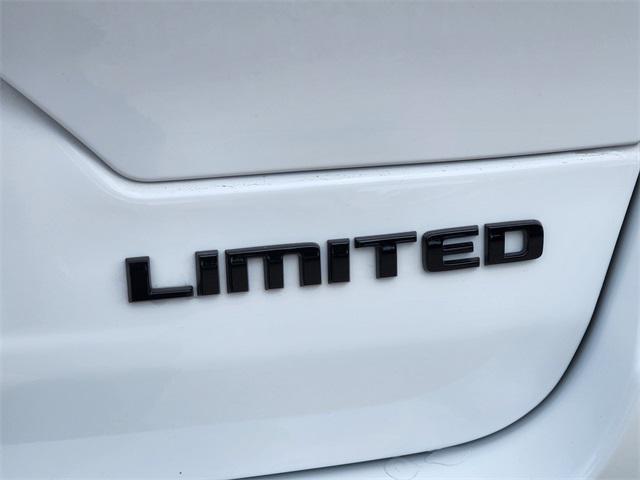 new 2025 Jeep Grand Cherokee car, priced at $43,875