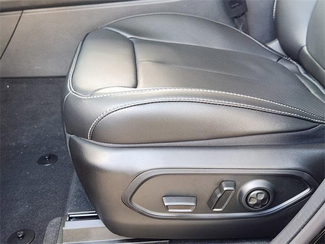 new 2025 Jeep Grand Cherokee car, priced at $54,185