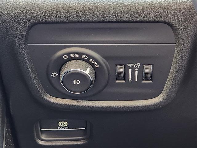 new 2025 Jeep Grand Cherokee car, priced at $54,185