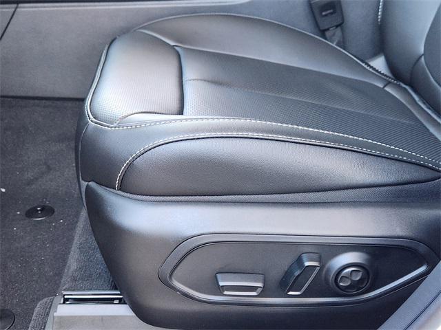 new 2025 Jeep Grand Cherokee car, priced at $47,090