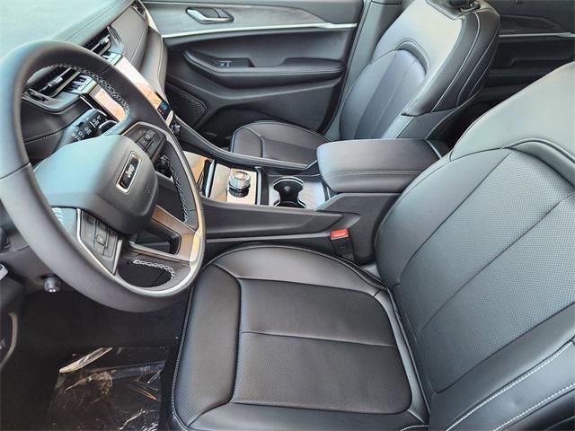 new 2025 Jeep Grand Cherokee car, priced at $47,090