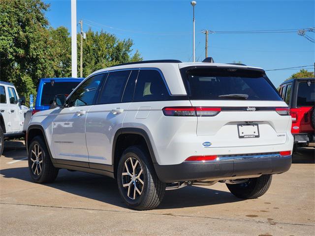 new 2025 Jeep Grand Cherokee car, priced at $47,090