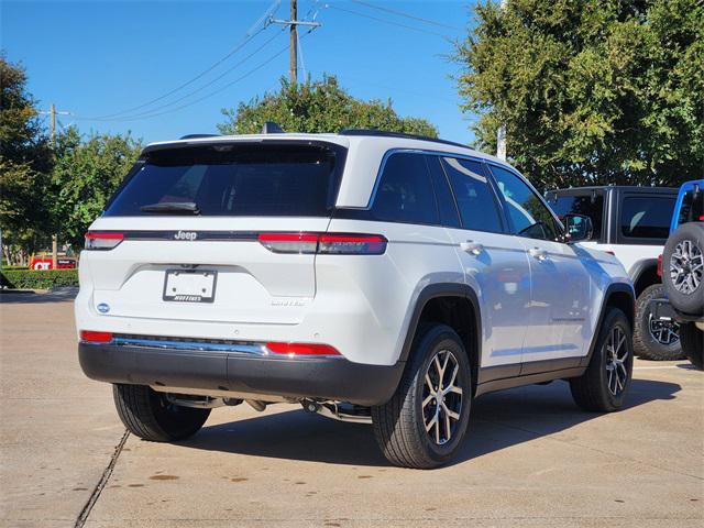 new 2025 Jeep Grand Cherokee car, priced at $47,090