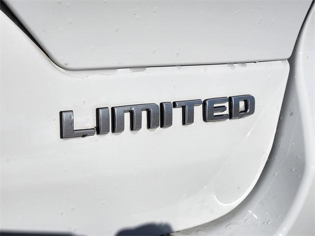 new 2025 Jeep Grand Cherokee car, priced at $47,090