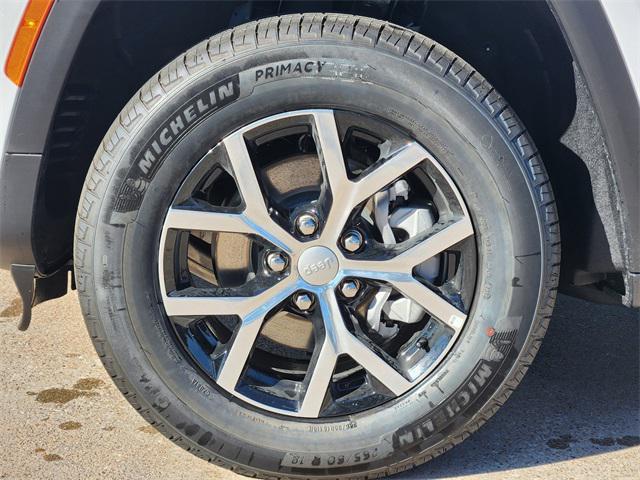 new 2025 Jeep Grand Cherokee car, priced at $47,090