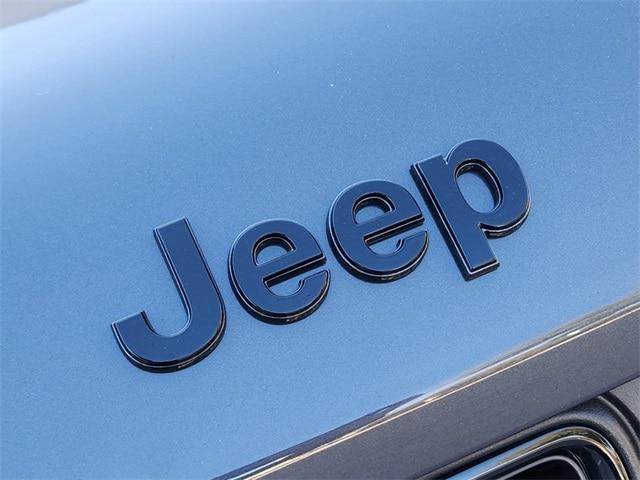 new 2025 Jeep Grand Cherokee car, priced at $51,015