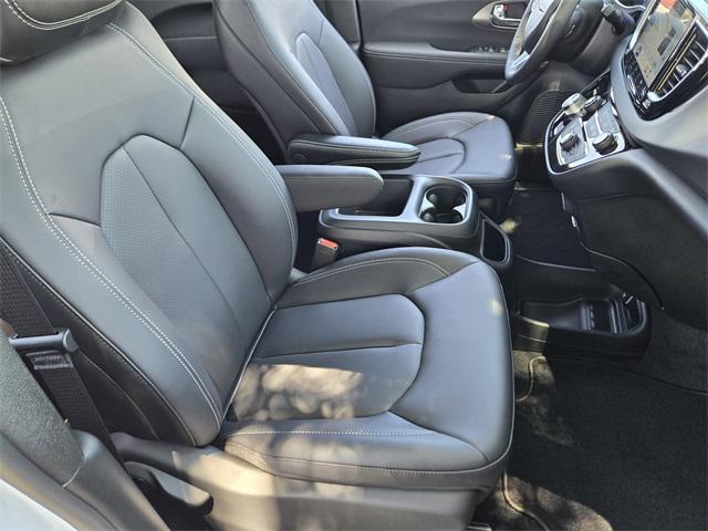 new 2025 Chrysler Voyager car, priced at $40,113