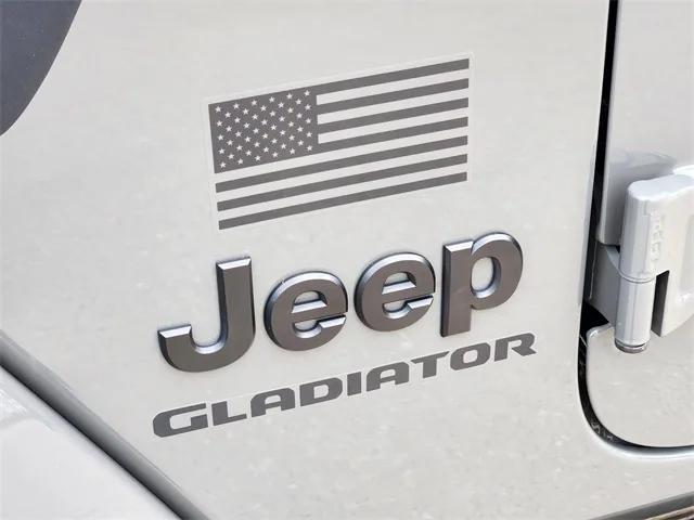 used 2023 Jeep Gladiator car, priced at $34,448