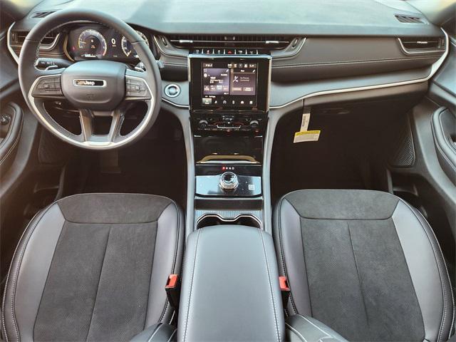 new 2025 Jeep Grand Cherokee car, priced at $43,475