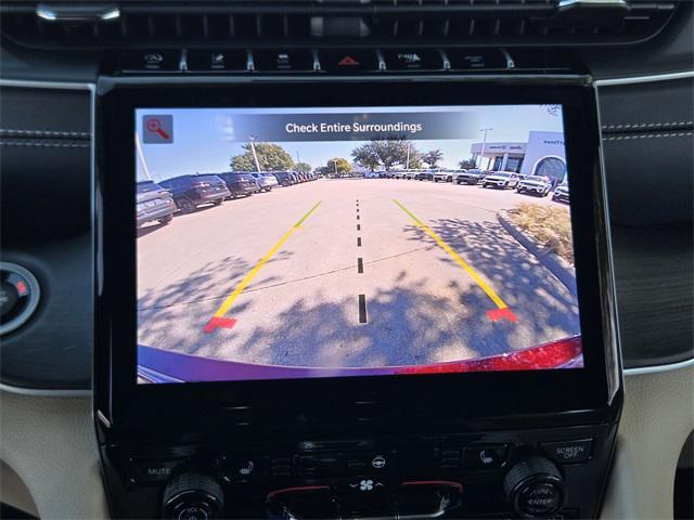 new 2025 Jeep Grand Cherokee car, priced at $40,900