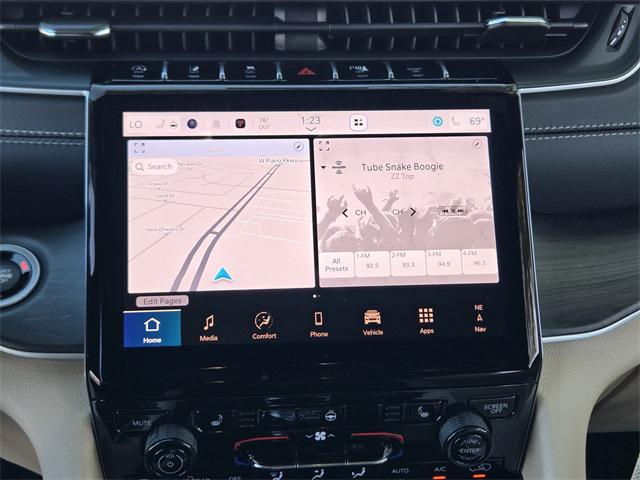 new 2025 Jeep Grand Cherokee car, priced at $40,900