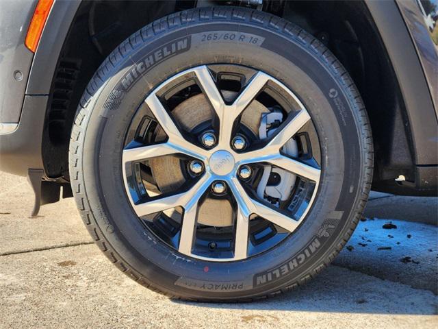 new 2025 Jeep Grand Cherokee L car, priced at $45,313