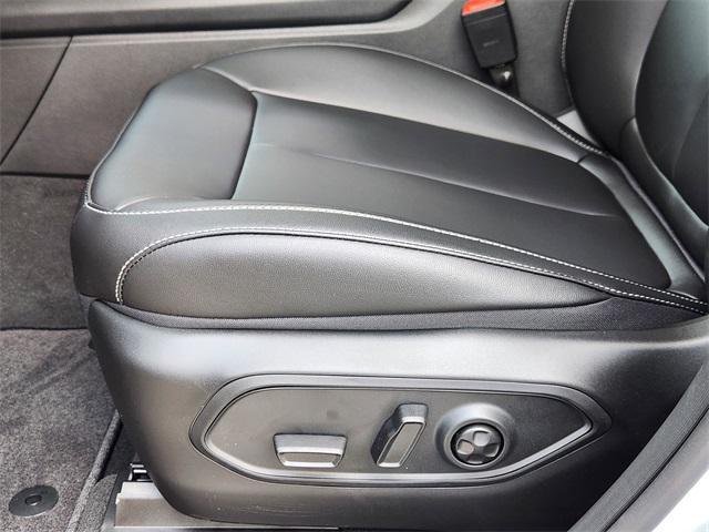 new 2025 Jeep Grand Cherokee L car, priced at $45,198