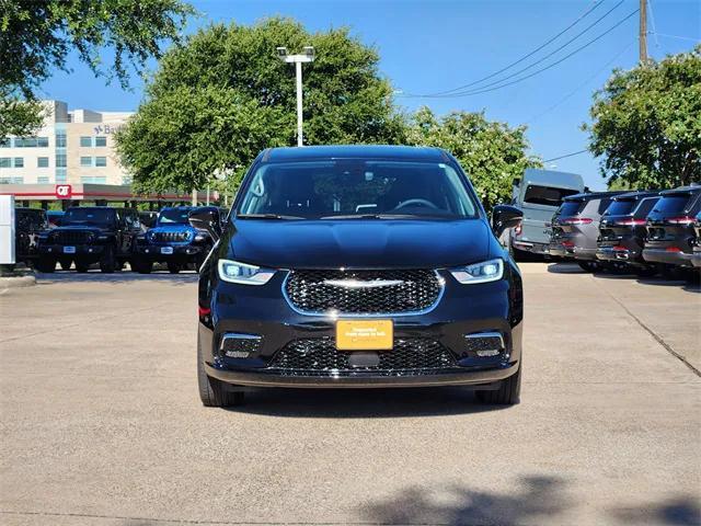 used 2024 Chrysler Pacifica car, priced at $45,054
