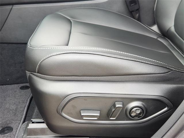 new 2025 Jeep Grand Cherokee car, priced at $44,564