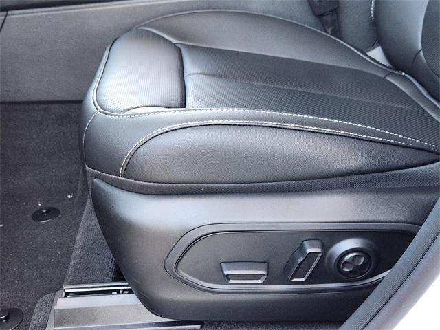 new 2025 Jeep Grand Cherokee car, priced at $51,815