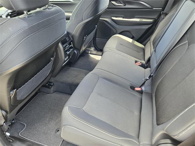 new 2025 Jeep Grand Cherokee car, priced at $38,280