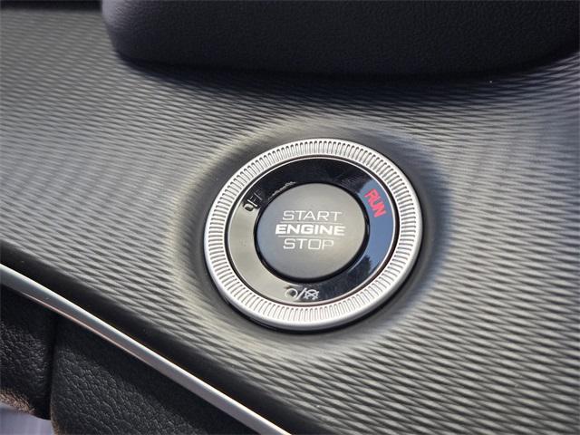 new 2025 Jeep Grand Cherokee car, priced at $38,280