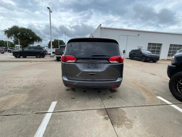 used 2018 Chrysler Pacifica car, priced at $15,879