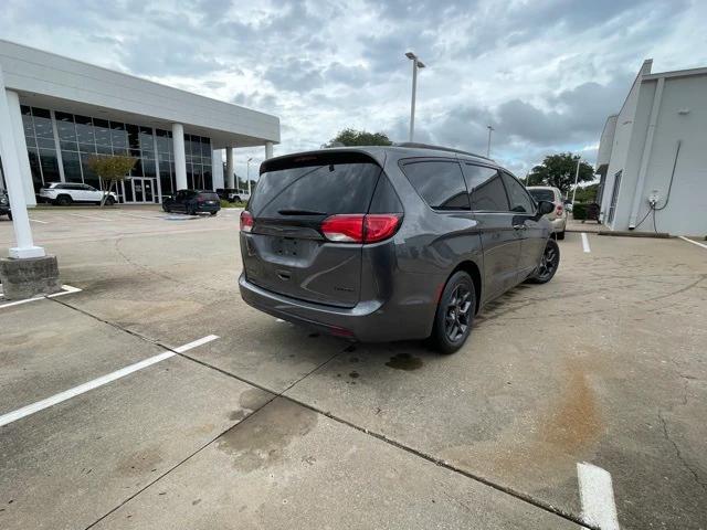 used 2018 Chrysler Pacifica car, priced at $15,879