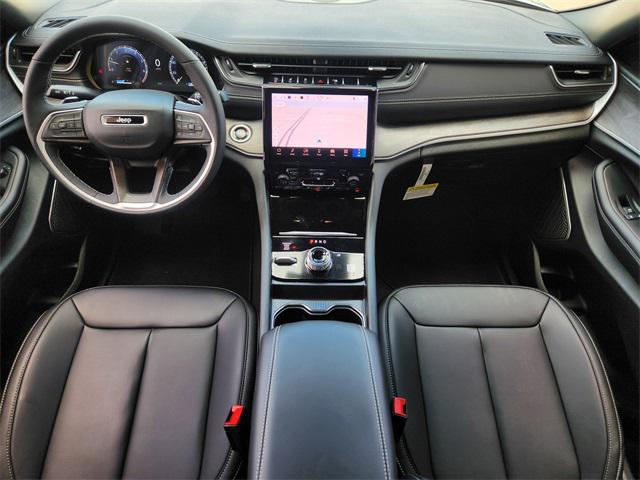 new 2025 Jeep Grand Cherokee car, priced at $47,381