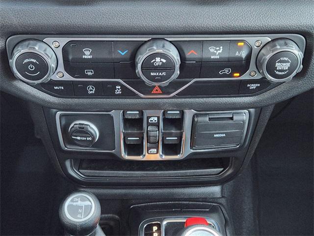 new 2025 Jeep Wrangler car, priced at $42,914