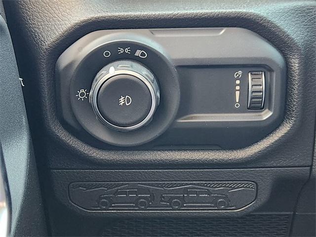 new 2025 Jeep Wrangler car, priced at $39,987