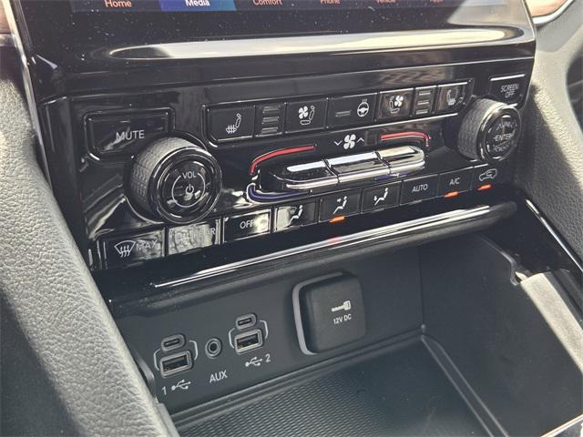 new 2025 Jeep Grand Cherokee L car, priced at $61,816