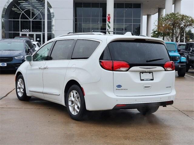 used 2020 Chrysler Pacifica car, priced at $26,995