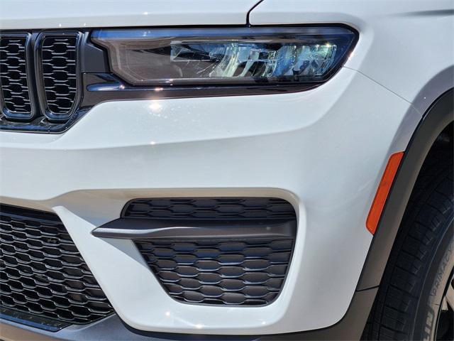 new 2025 Jeep Grand Cherokee car, priced at $41,885