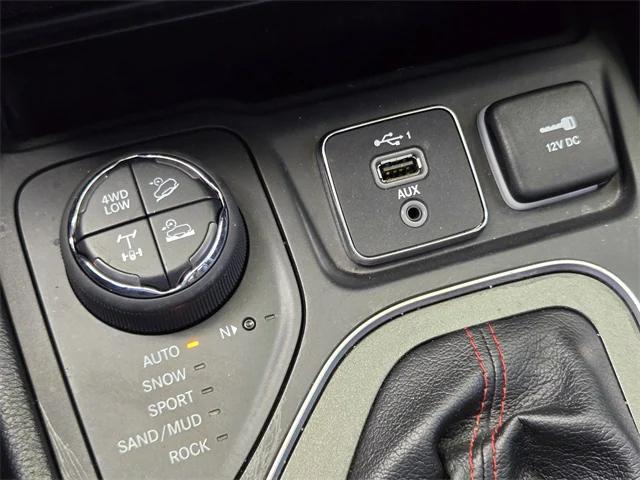 used 2020 Jeep Cherokee car, priced at $22,005