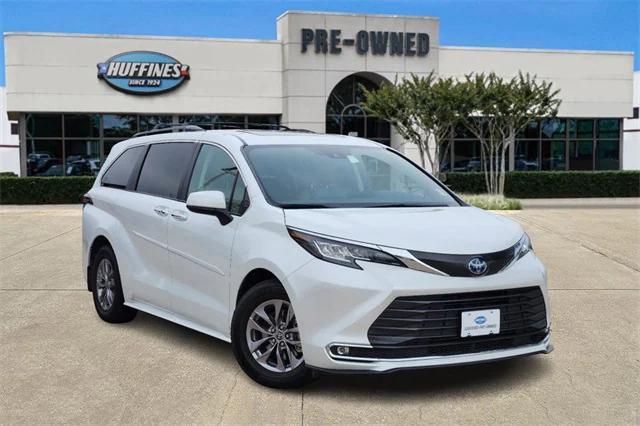 used 2023 Toyota Sienna car, priced at $40,995