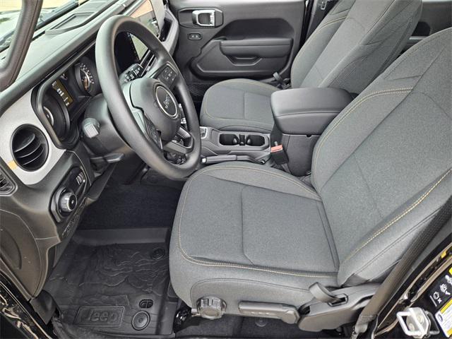 new 2025 Jeep Wrangler car, priced at $40,514