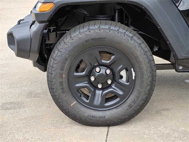 new 2025 Jeep Wrangler car, priced at $40,514
