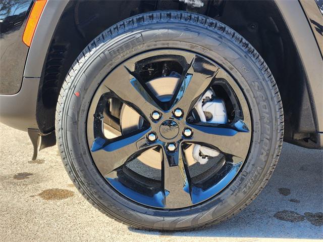 new 2025 Jeep Grand Cherokee car, priced at $50,810