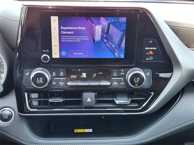 used 2024 Toyota Highlander car, priced at $40,795