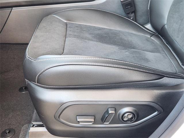 new 2025 Jeep Grand Cherokee car, priced at $42,880