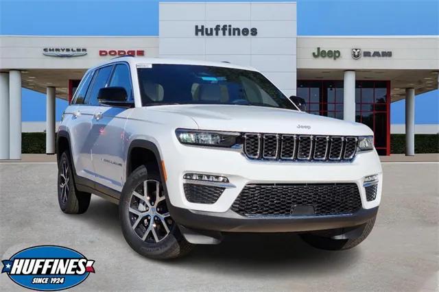 new 2025 Jeep Grand Cherokee car, priced at $49,215