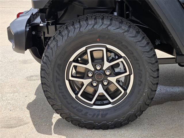 new 2025 Jeep Wrangler car, priced at $51,337