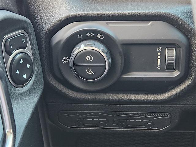 new 2025 Jeep Gladiator car, priced at $44,680