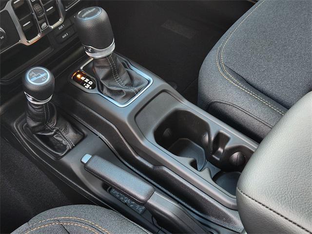 new 2025 Jeep Gladiator car, priced at $44,680