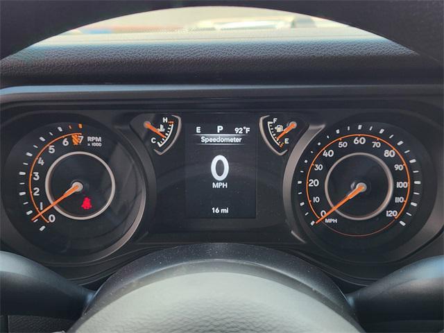 new 2025 Jeep Gladiator car, priced at $44,680
